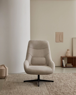 Kave Home - Celida-draaistoel van beige chenille en staal met zwarte